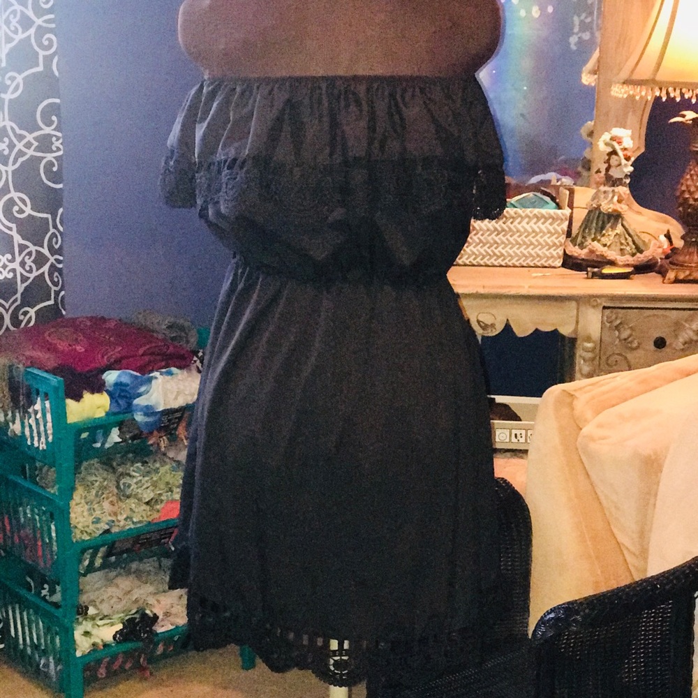 Dress - Picture 2 of 5